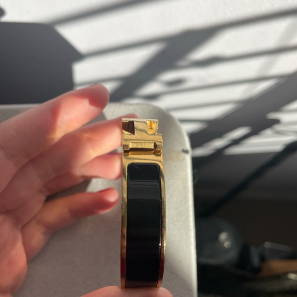 Hermès Clic H Bracelet Black and Gold - Picture 6 of 6